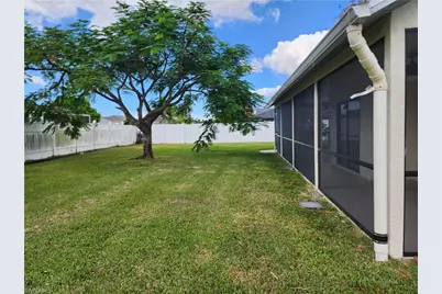 612 SW 8th Ct, Cape Coral, FL 33991 - Photo 28