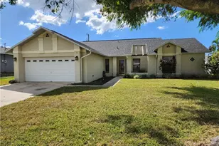 612 SW 8th Ct, Cape Coral, FL 33991 - Photo 1