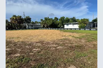 4360 Orangewood Ave, Fort Myers, FL 33901 - Photo 4