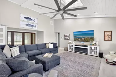 611 SW 57th St, Cape Coral, FL 33914 - Photo 4