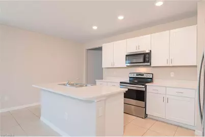 18517 Cronin Sand Ln, North Fort Myers, FL 33917 - Photo 6