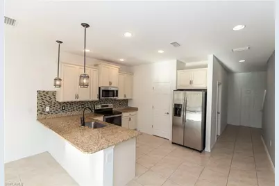 3770 Tilbor Cir, Fort Myers, FL 33916 - Photo 4