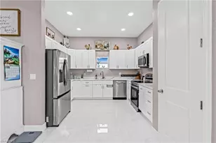 7005 Berwick Cir, Labelle, FL 33935 - Photo 16