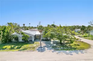1683 Atlanta Plaza Dr, Sanibel, FL 33957 - Photo 2