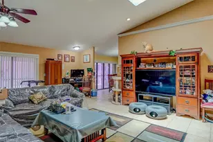 2704 SW 2nd Pl, Cape Coral, FL 33914 - Photo 10