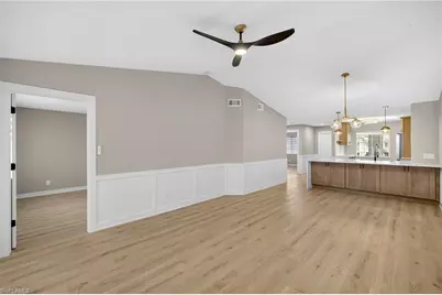 7761 Jewel Ln #202, Naples, FL 34109 - Photo 6