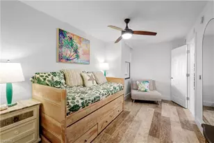 10562 Gulf Shore Dr, Naples, FL 34108 - Photo 18