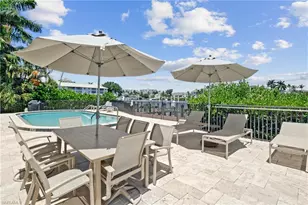 10562 Gulf Shore Dr, Naples, FL 34108 - Photo 44