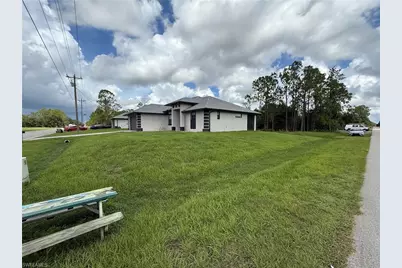 2107 E 10th St, Lehigh Acres, FL 33936 - Photo 8