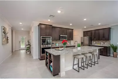 1431 SW 4th Ln, Cape Coral, FL 33991 - Photo 10