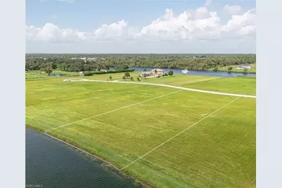 22742 Yellow Button Ln, Alva, FL 33920 - Photo 2