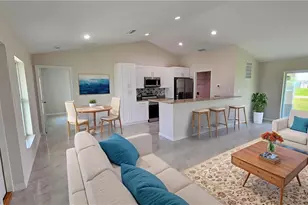 9019 E Crow Cir, Labelle, FL 33935 - Photo 4