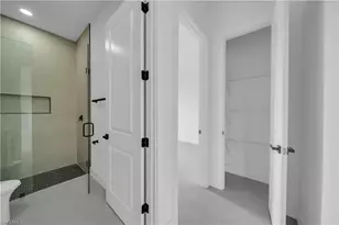 706 SW 28th St, Cape Coral, FL 33914 - Photo 32