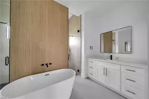 706 SW 28th St, Cape Coral, FL 33914 - Photo 26