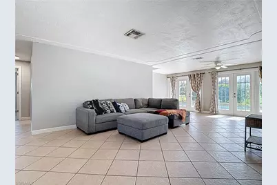 5351 Chippendale Cir E, Fort Myers, FL 33919 - Photo 24