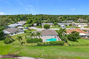 5351 Chippendale Cir E, Fort Myers, FL 33919 - Photo 48