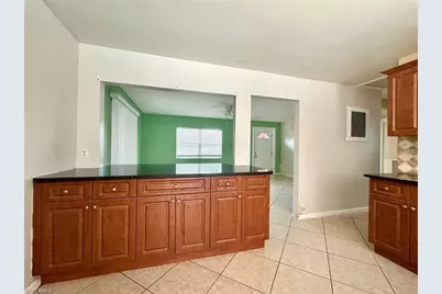 2400 Hunter Ter, Fort Myers, FL 33901 - Photo 6