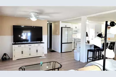 250 Hamlin Dr, Fort Myers, FL 33905 - Photo 8