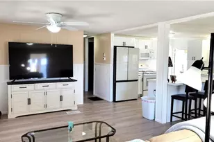 250 Hamlin Dr, Fort Myers, FL 33905 - Photo 8