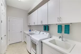 10194 Belcrest Blvd, Fort Myers, FL 33913 - Photo 24