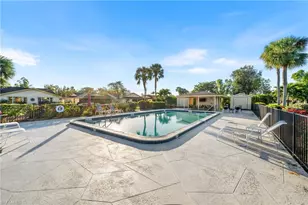 5767 Arvine Cir, Fort Myers, FL 33919 - Photo 38