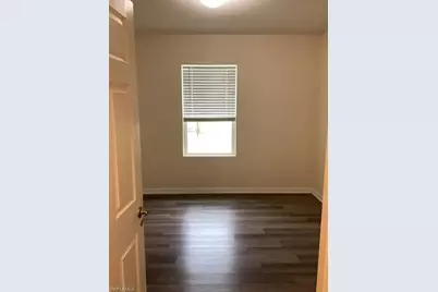 10517 Canal Brook Ln, Lehigh Acres, FL 33936 - Photo 10