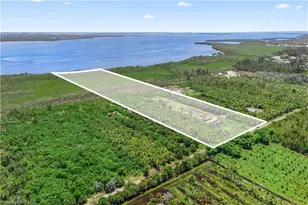 6250 Masters Landing Dr, Saint James City, FL 33956 - Photo 1