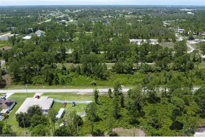 726 Pinecastle Dr, Lehigh Acres, FL 33974 - Photo 2