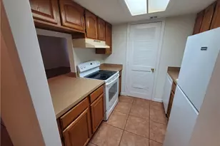 2366 E Mall Dr, Fort Myers, FL 33901 - Photo 14