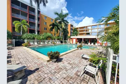 2366 E Mall Dr #421, Fort Myers, FL 33901 - Photo 18