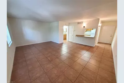 2366 E Mall Dr #421, Fort Myers, FL 33901 - Photo 8