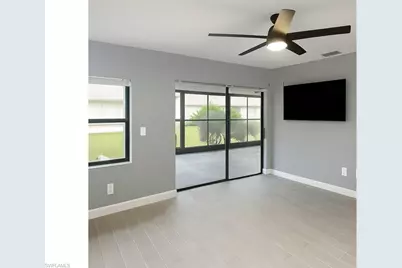 11091 Caravel Cir, Fort Myers, FL 33908 - Photo 8