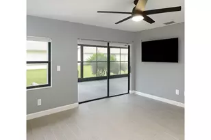 11091 Caravel Cir, Fort Myers, FL 33908 - Photo 8