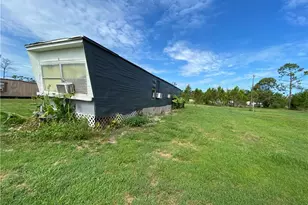 8086 Heck Dr, North Fort Myers, FL 33917 - Photo 10