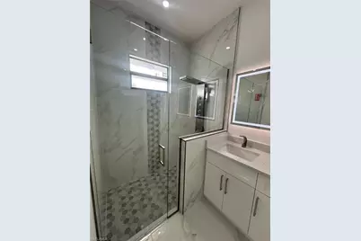 1022 Candlelight Dr, Lehigh Acres, FL 33974 - Photo 20