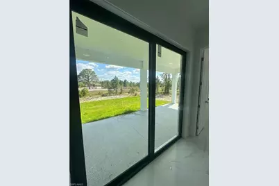 1022 Candlelight Dr, Lehigh Acres, FL 33974 - Photo 16