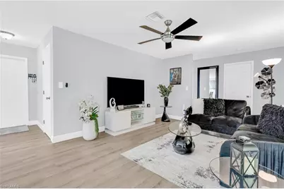 314 SE 47th Ter, Cape Coral, FL 33904 - Photo 10