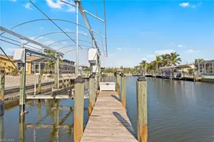 2444 Sycamore St, Saint James City, FL 33956 - Photo 12