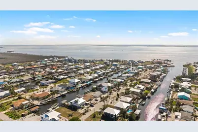 2444 Sycamore St, Saint James City, FL 33956 - Photo 38