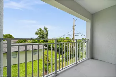 721 SW 30th Ter #3, Cape Coral, FL 33914 - Photo 18