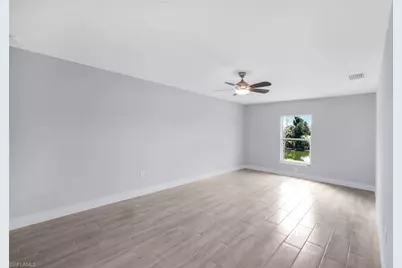 2018 NE 33rd Ln, Cape Coral, FL 33909 - Photo 12