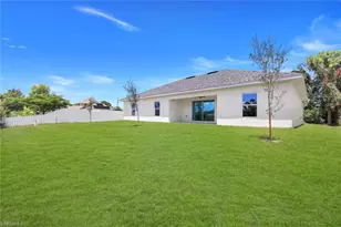 2018 NE 33rd Ln, Cape Coral, FL 33909 - Photo 22