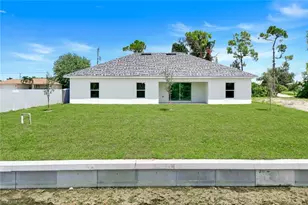 2018 NE 33rd Ln, Cape Coral, FL 33909 - Photo 24