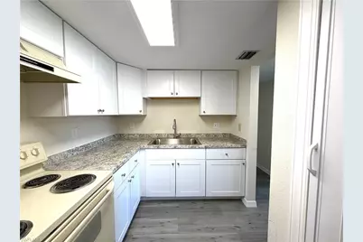 3704 Broadway #204, Fort Myers, FL 33901 - Photo 4