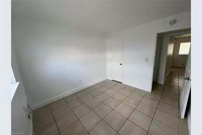 2452 Stella St #201, Fort Myers, FL 33901 - Photo 2