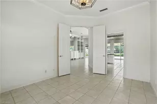 4017 Isla Ciudad Ct, Naples, FL 34109 - Photo 10