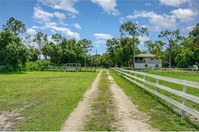 19201 Matt Rd, North Fort Myers, FL 33917 - Photo 2