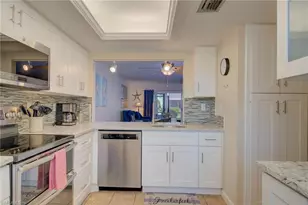 5445 Peppertree Dr, Fort Myers, FL 33908 - Photo 2