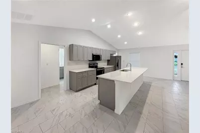 1423 NE 32nd Ln, Cape Coral, FL 33909 - Photo 4