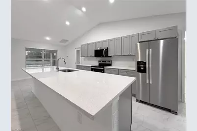 1423 NE 32nd Ln, Cape Coral, FL 33909 - Photo 2